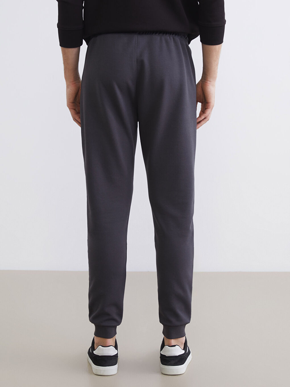 Antrasit Standart Kalıp Erkek Jogger Eşofman Altı-3