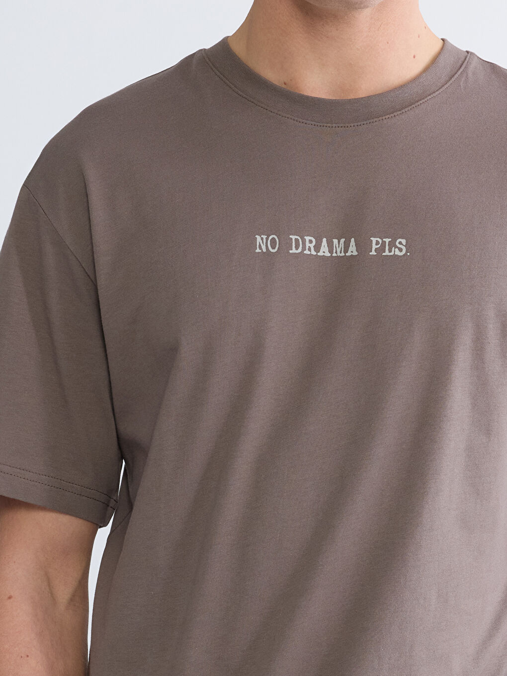 Kahverengi Bisiklet Yaka Yazı Baskılı Erkek Tişört-2