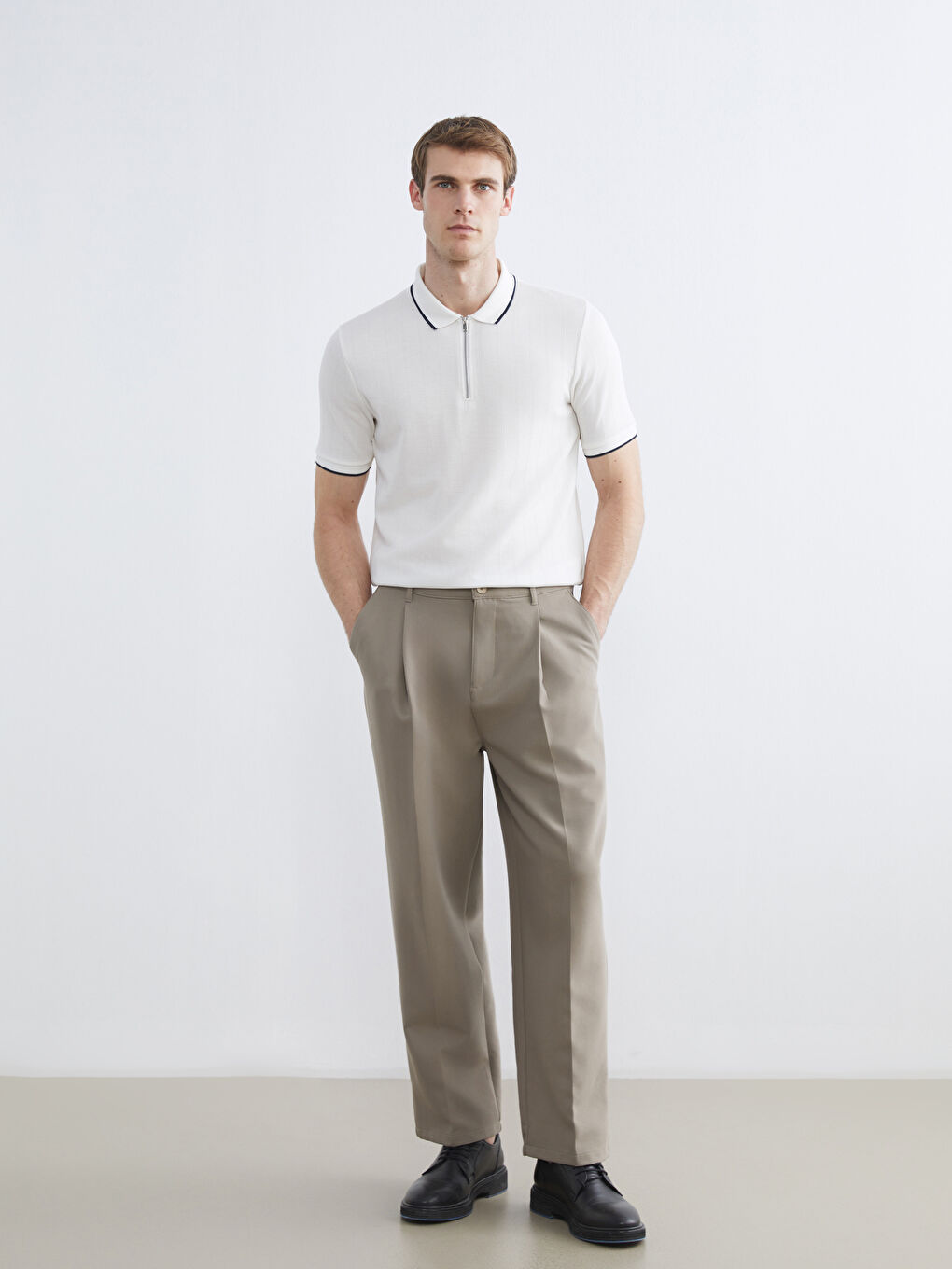 Beyaz Polo Yaka Erkek Tişört-1