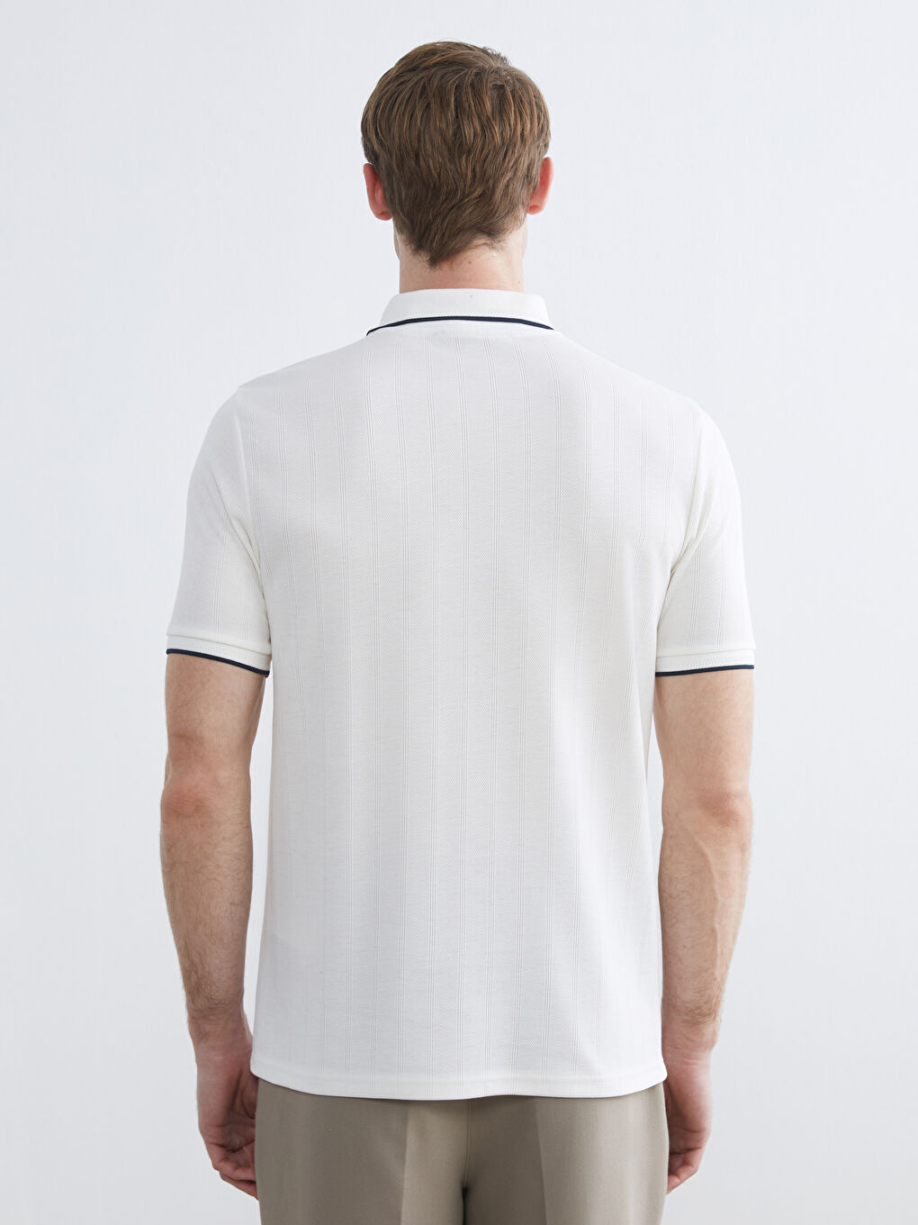 Beyaz Polo Yaka Erkek Tişört-3