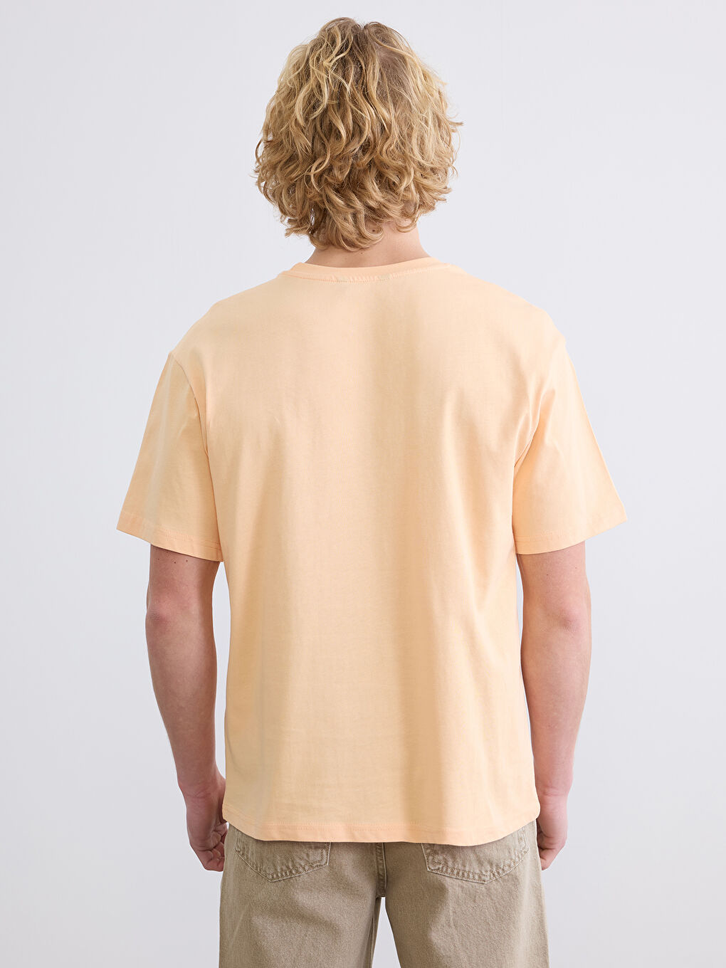 Pembe Bisiklet Yaka Nakışlı Penye Erkek Tişört-3