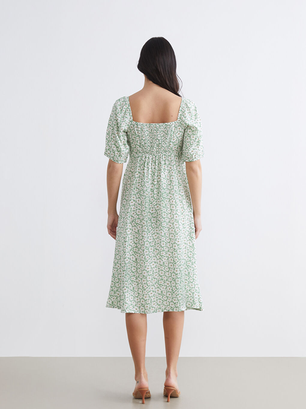 шаршы жағалы гүлді өрнек қимасы бар көйлек-3