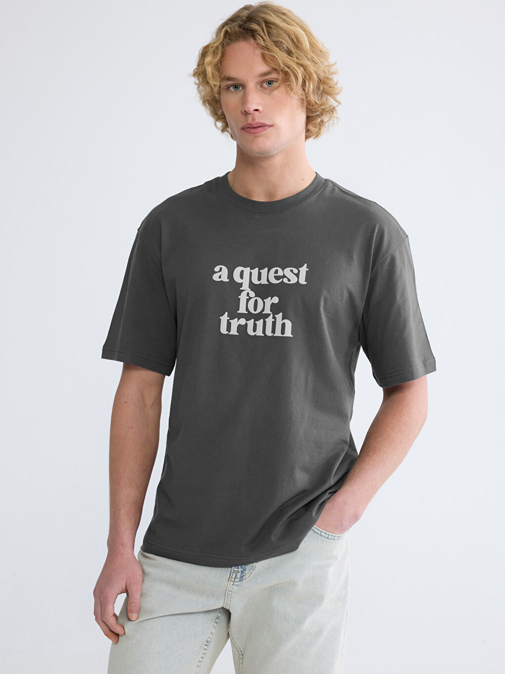 Antrasit Bisiklet Yaka Baskılı Erkek Tişört-2