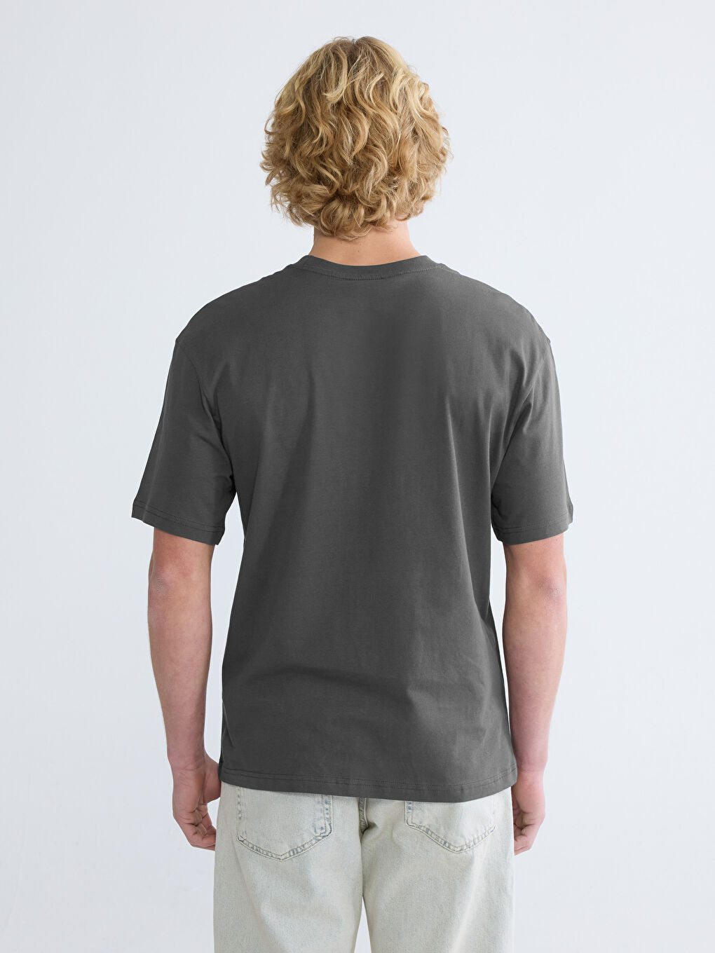 Antrasit Bisiklet Yaka Baskılı Erkek Tişört-3