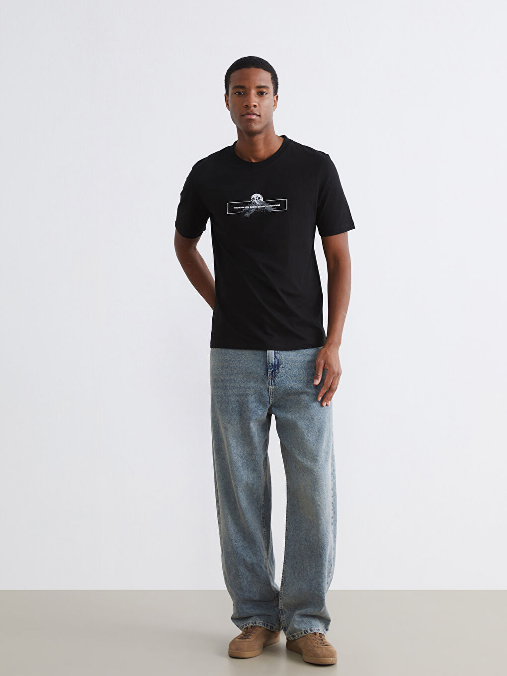 Siyah Bisiklet Yaka Baskılı Penye Erkek Tişört-1