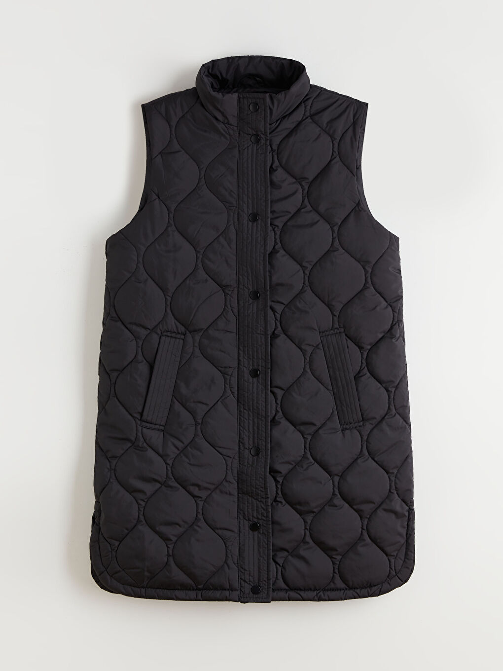 Siyah Dik Yaka Kapitone Kadın Şişme Yelek-5