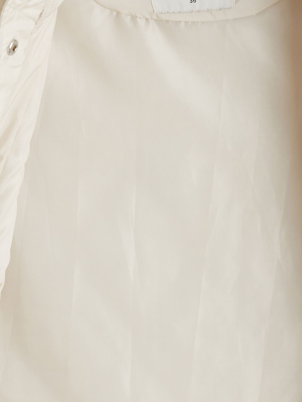 Ekru Dik Yaka Kapitone Kadın Şişme Yelek-6