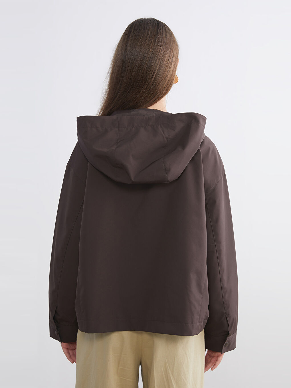 Kahverengi Kapüşonlu Oversize Kadın Yağmurluk-4