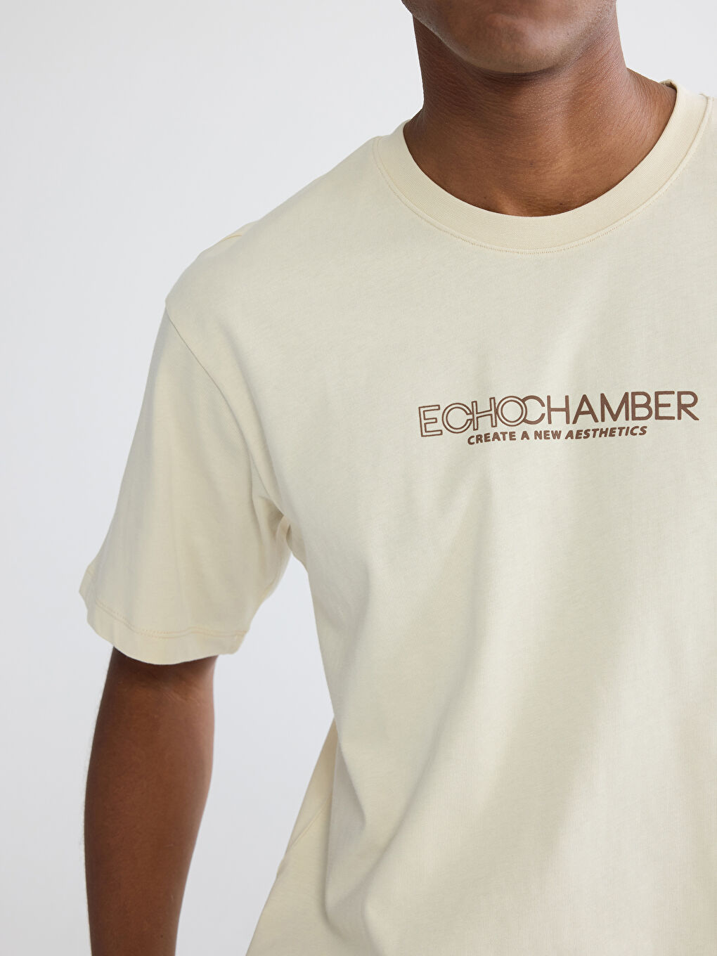 Bej Bisiklet Yaka Baskılı Penye Erkek Tişört-2