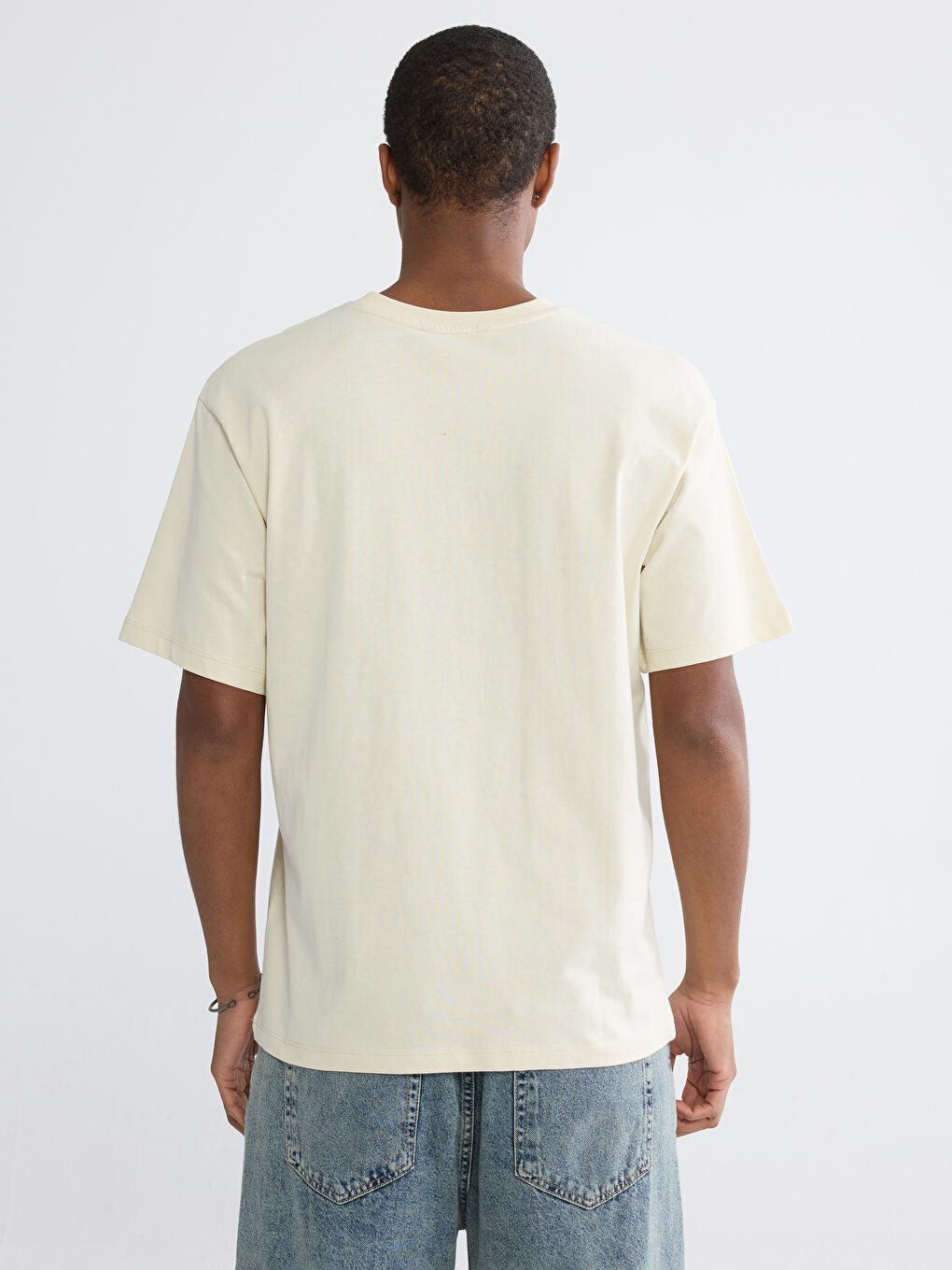 Bej Bisiklet Yaka Baskılı Penye Erkek Tişört-3