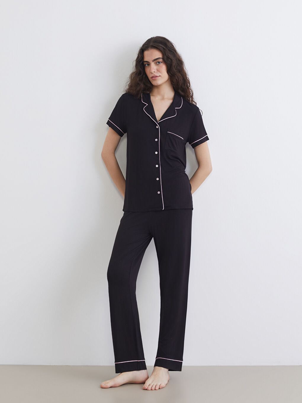 Siyah Gömlek Yaka Kadın Pijama Takım