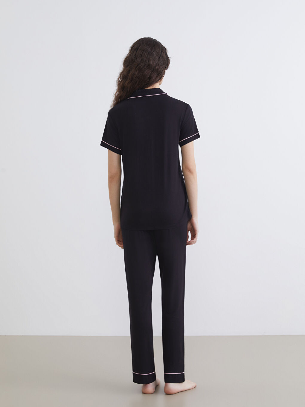 Siyah Gömlek Yaka Kadın Pijama Takım-3