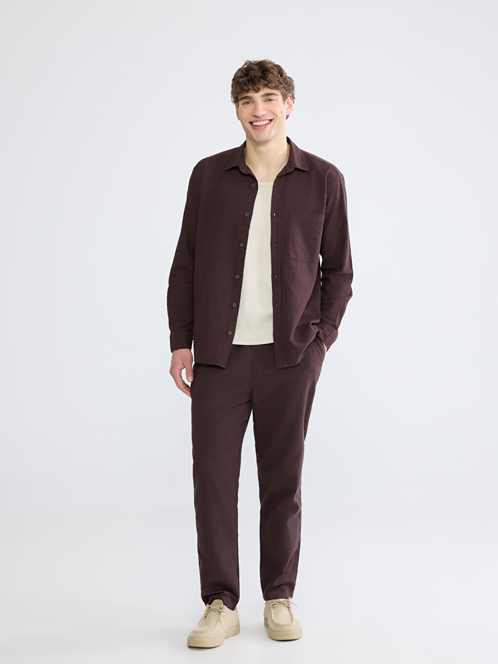 Kahverengi Keten Görünümlü Rahat Kalıp Erkek Pantolon