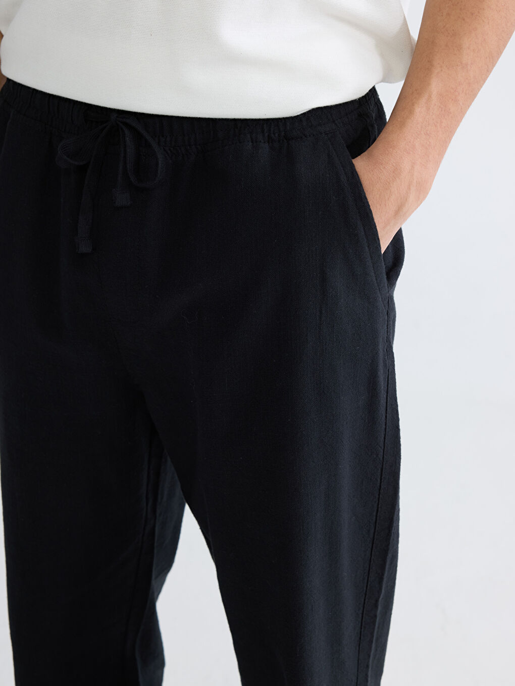 Siyah Rahat Kalıp Keten Görünümlü Erkek Pantolon-6