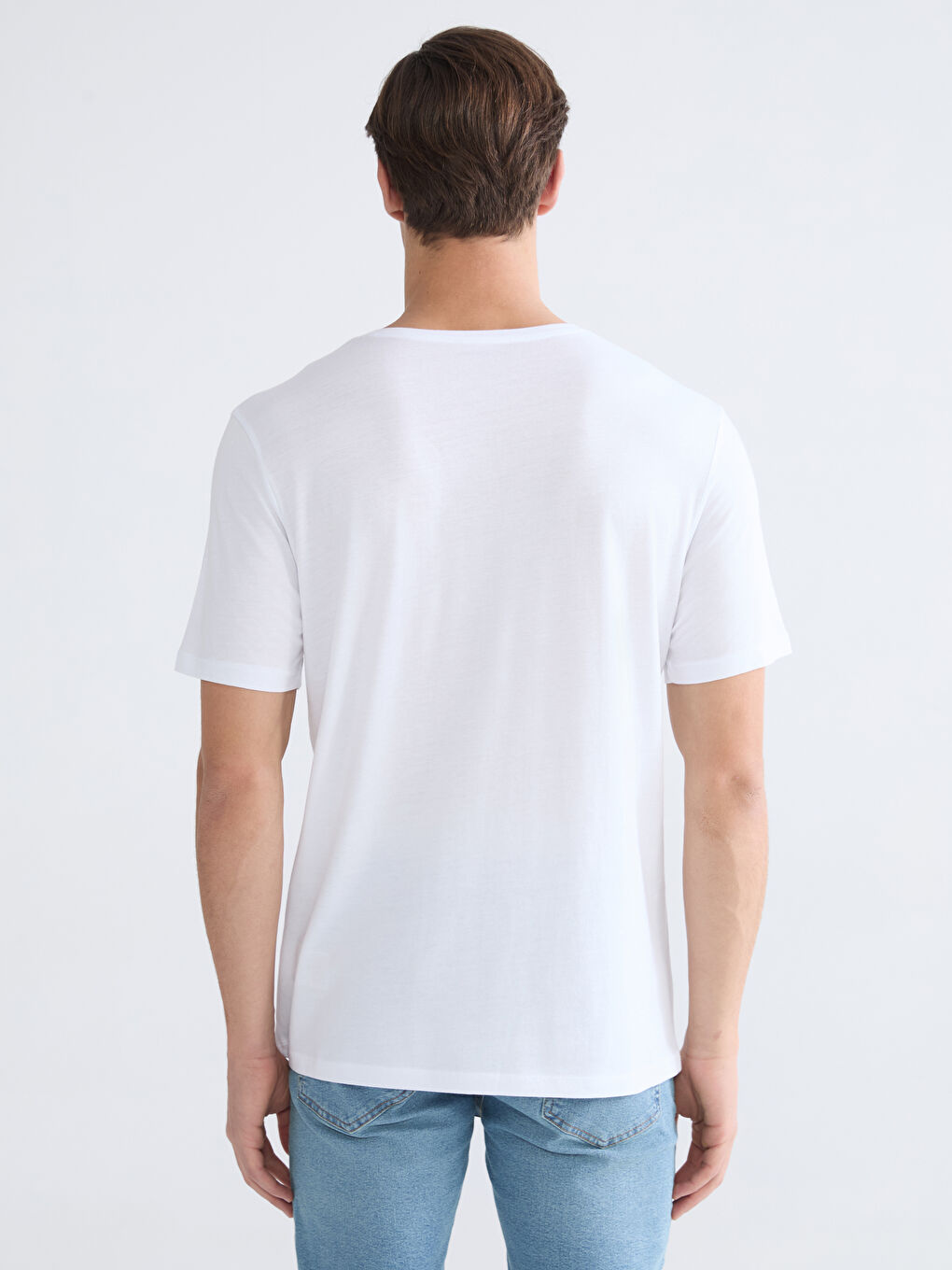 Beyaz Bisiklet Yaka Erkek Tişört-3