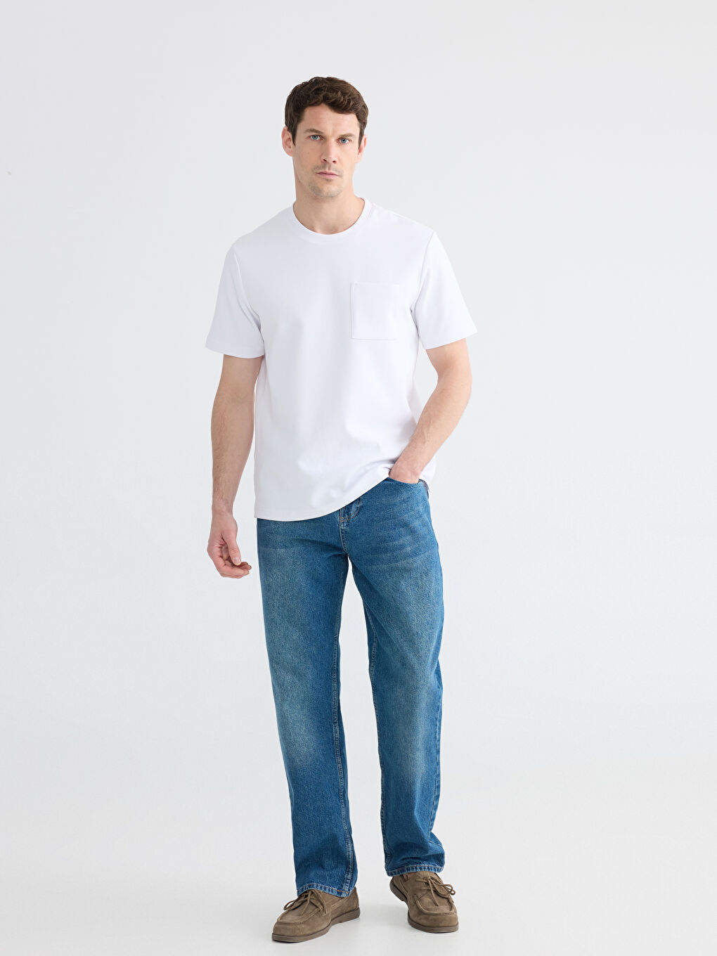 Beyaz Bisiklet Yaka Erkek Tişört-1