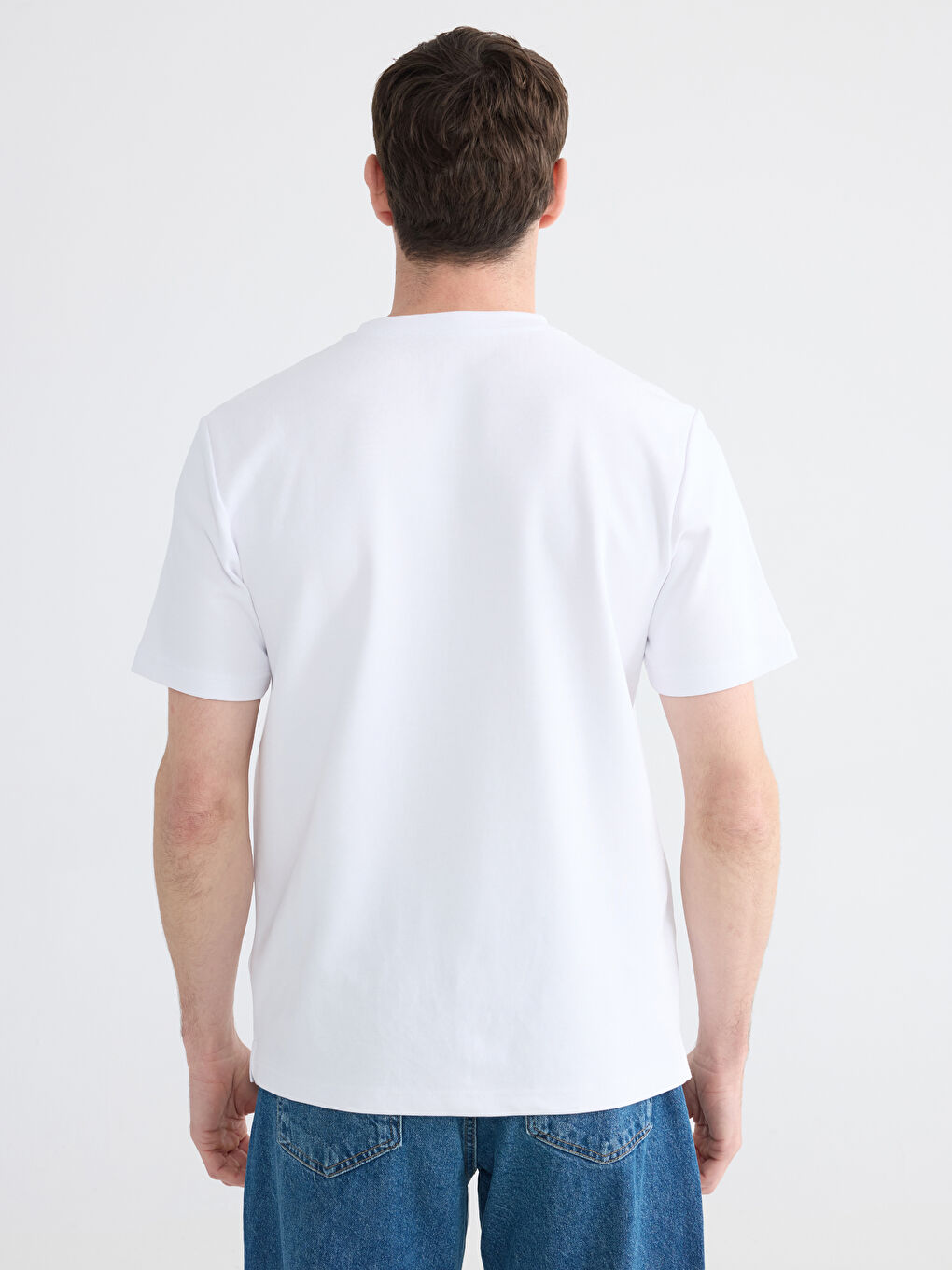 Beyaz Bisiklet Yaka Erkek Tişört-3