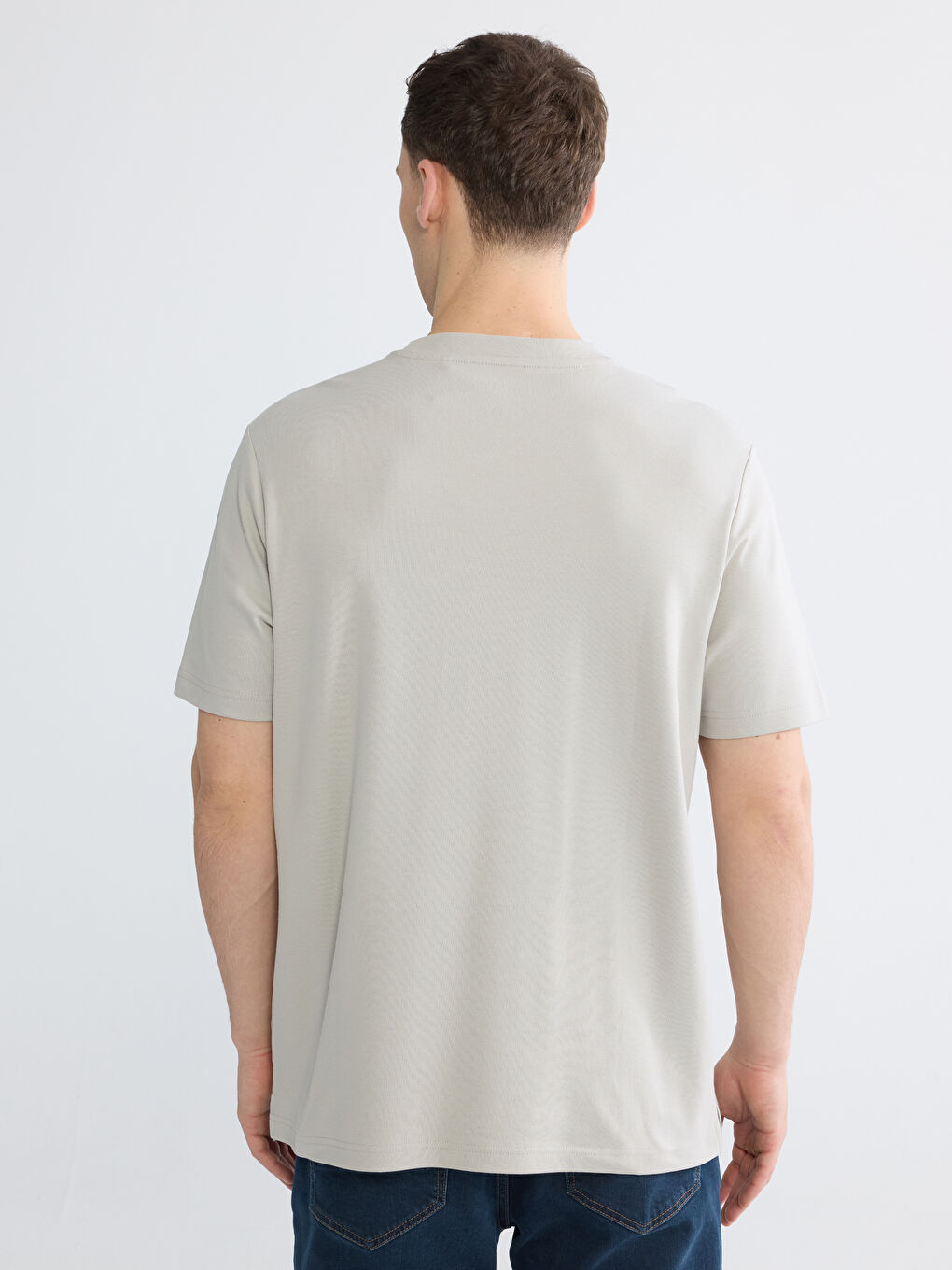 Muška majica sa okruglim izrezom-3