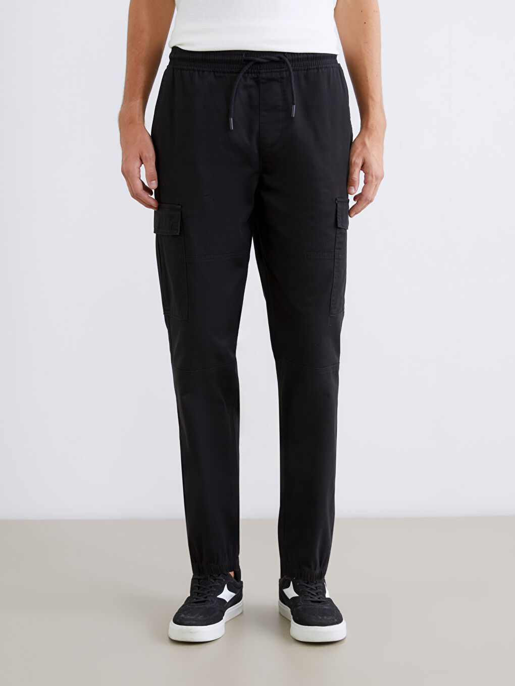 CRNA Pantalone Muškarac-1