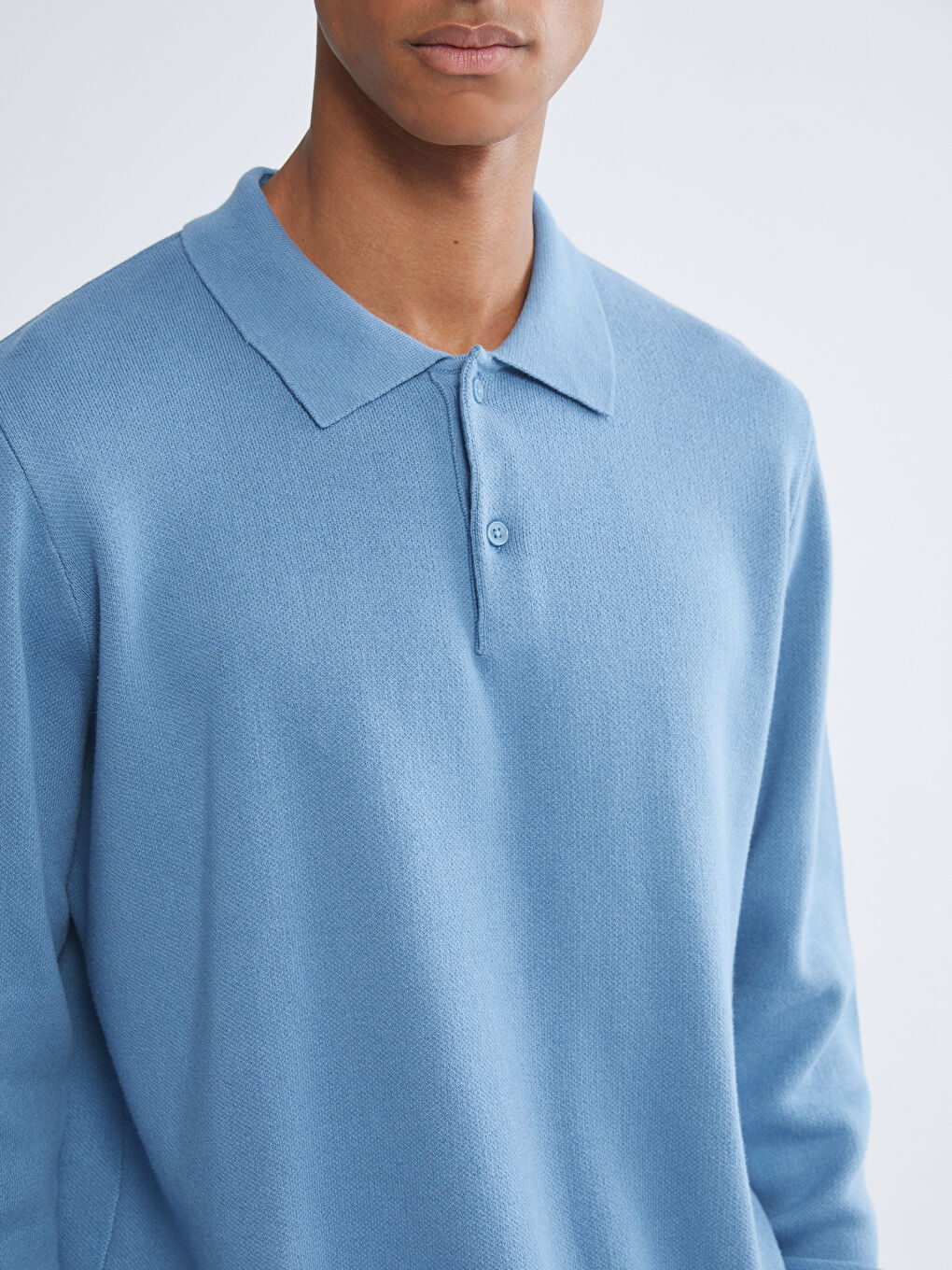 მამაკაცები მუქი ლურჯი სვიტერი-2