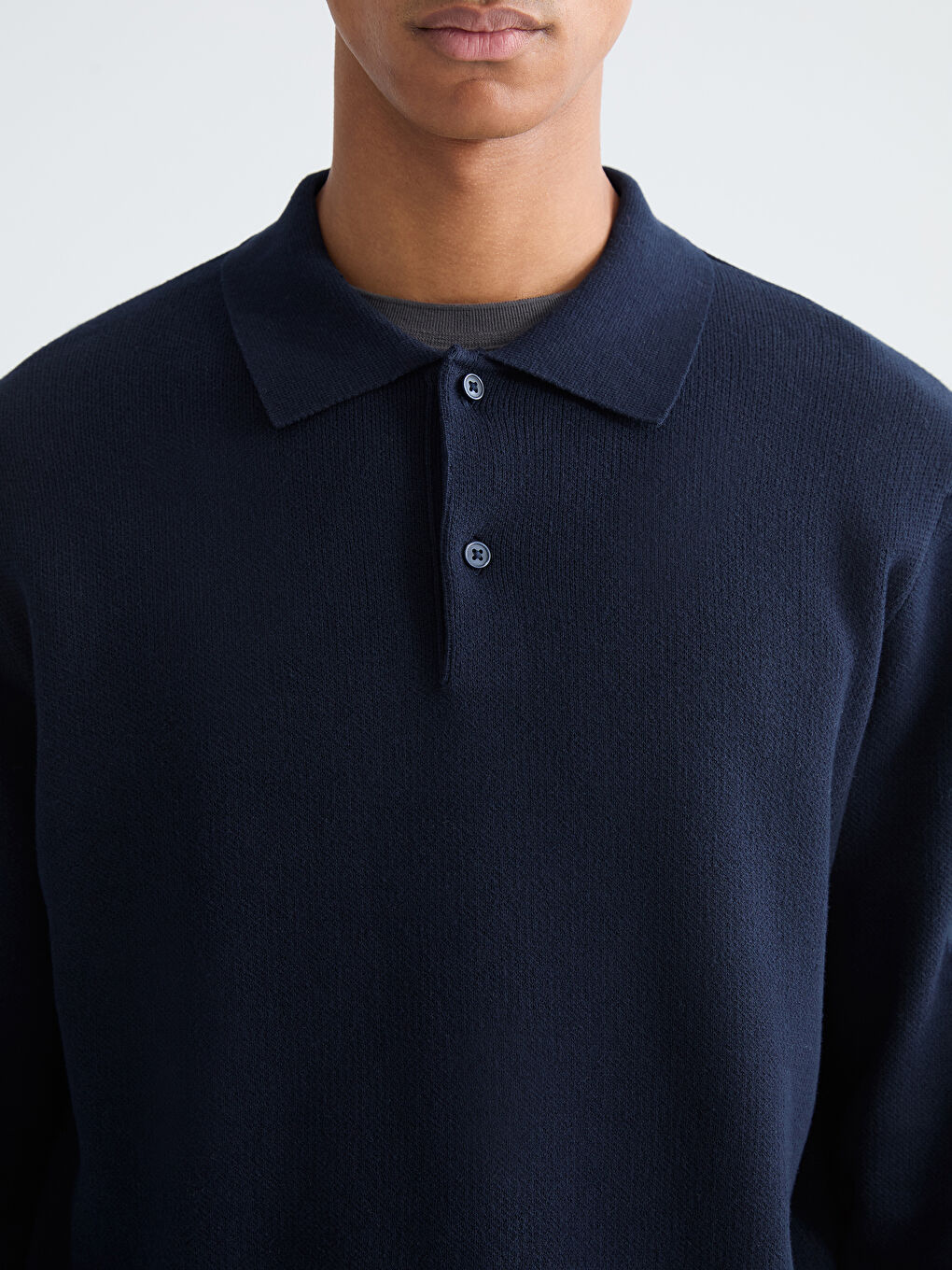 მამაკაცები მუქი ლურჯი სვიტერი-2