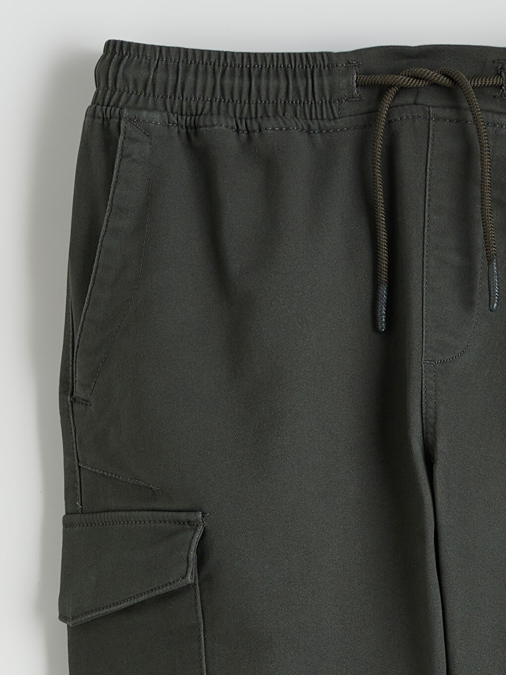 Man GREEN Cargo Trousers-5