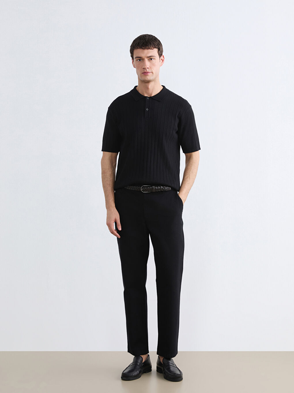 Мужской свитер с воротником поло и коротким рукавом-1