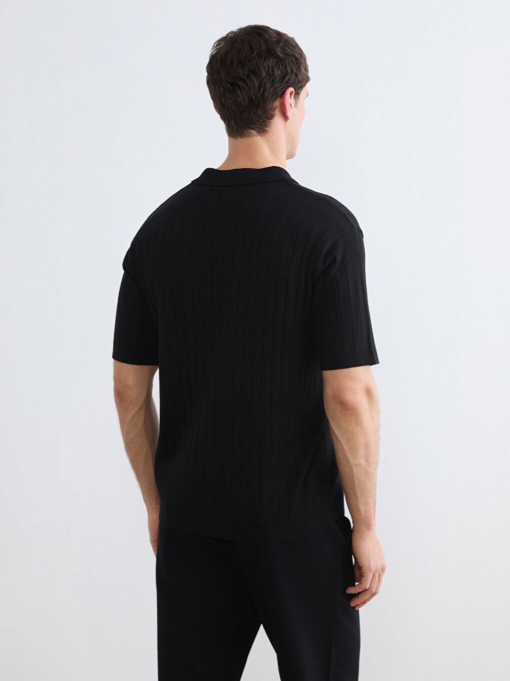 Мужской свитер с воротником поло и коротким рукавом-3