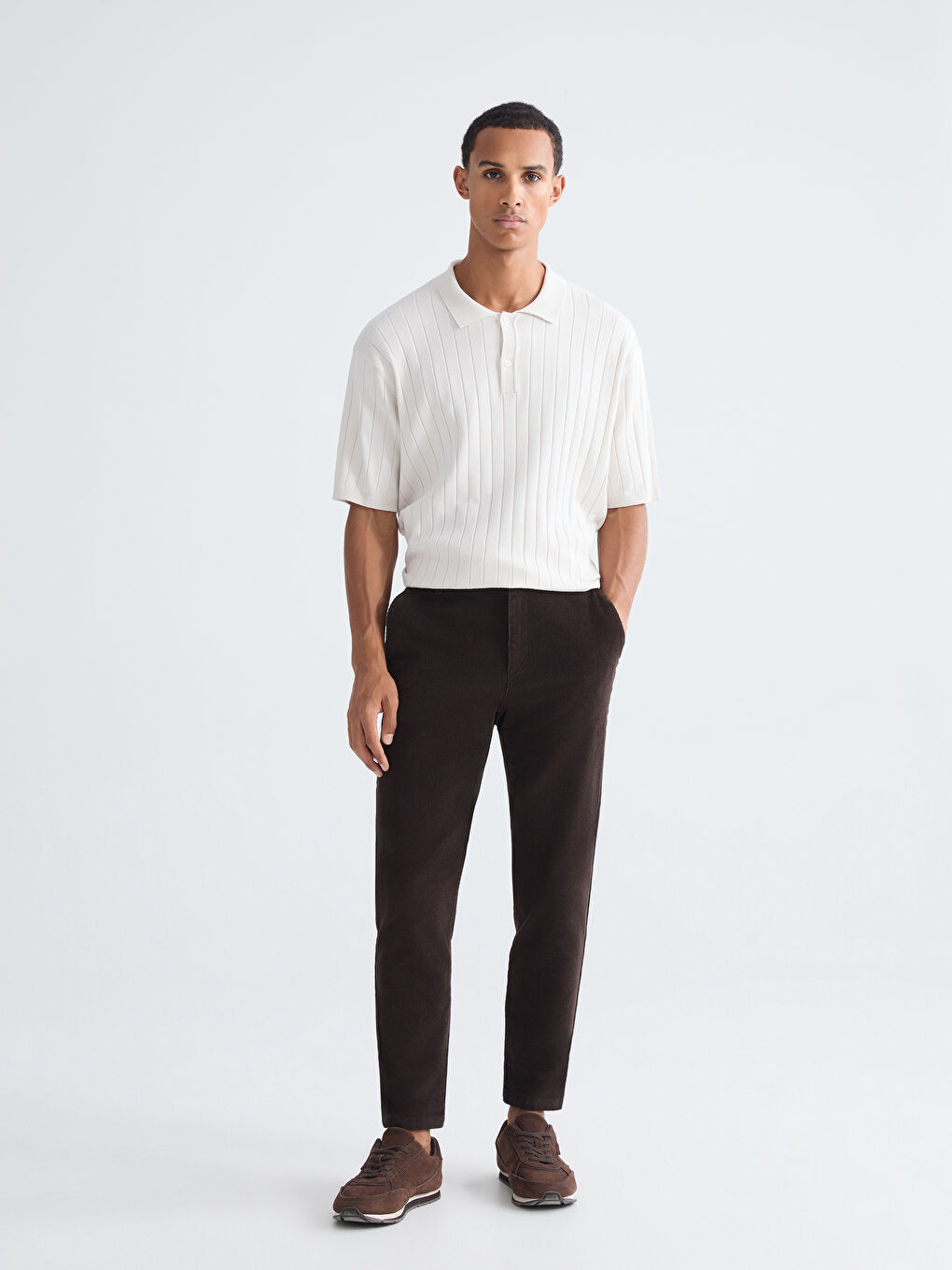 Мужской свитер с воротником поло и коротким рукавом-1