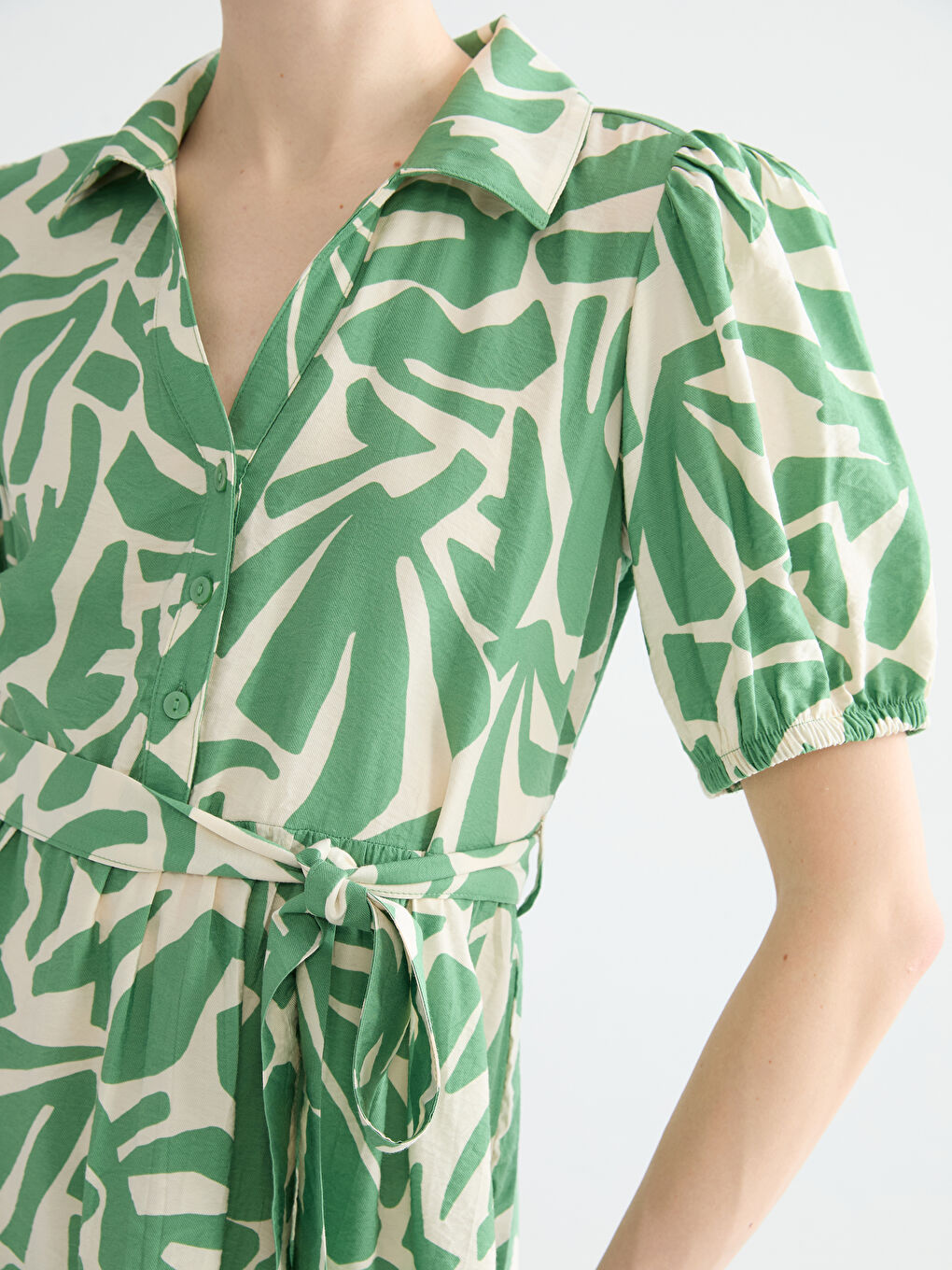 Rochie cu Guler, Talie Ajustabilă și Falduri-2