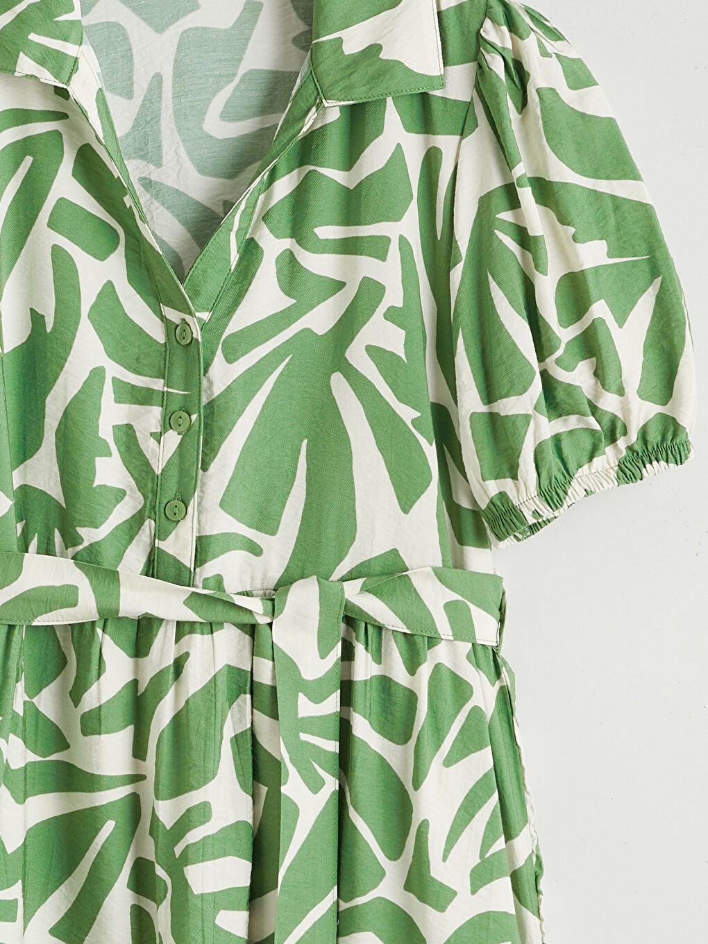 Rochie cu Guler, Talie Ajustabilă și Falduri-5