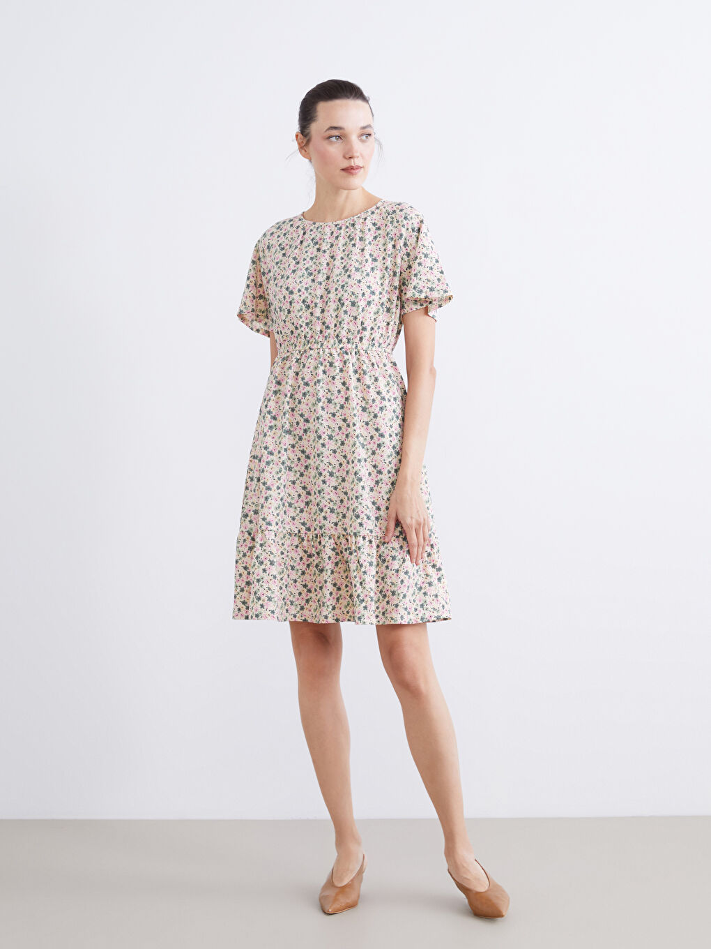 Crew Neck Floral Mini Dress-1