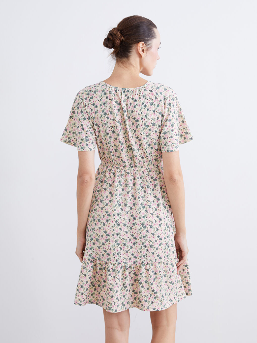 Crew Neck Floral Mini Dress-3