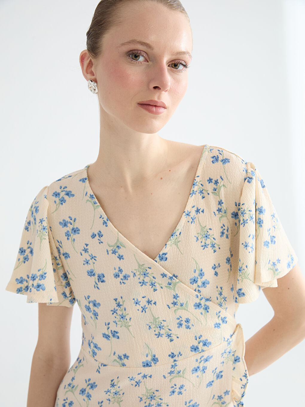 Женщины Голубой Платье-2