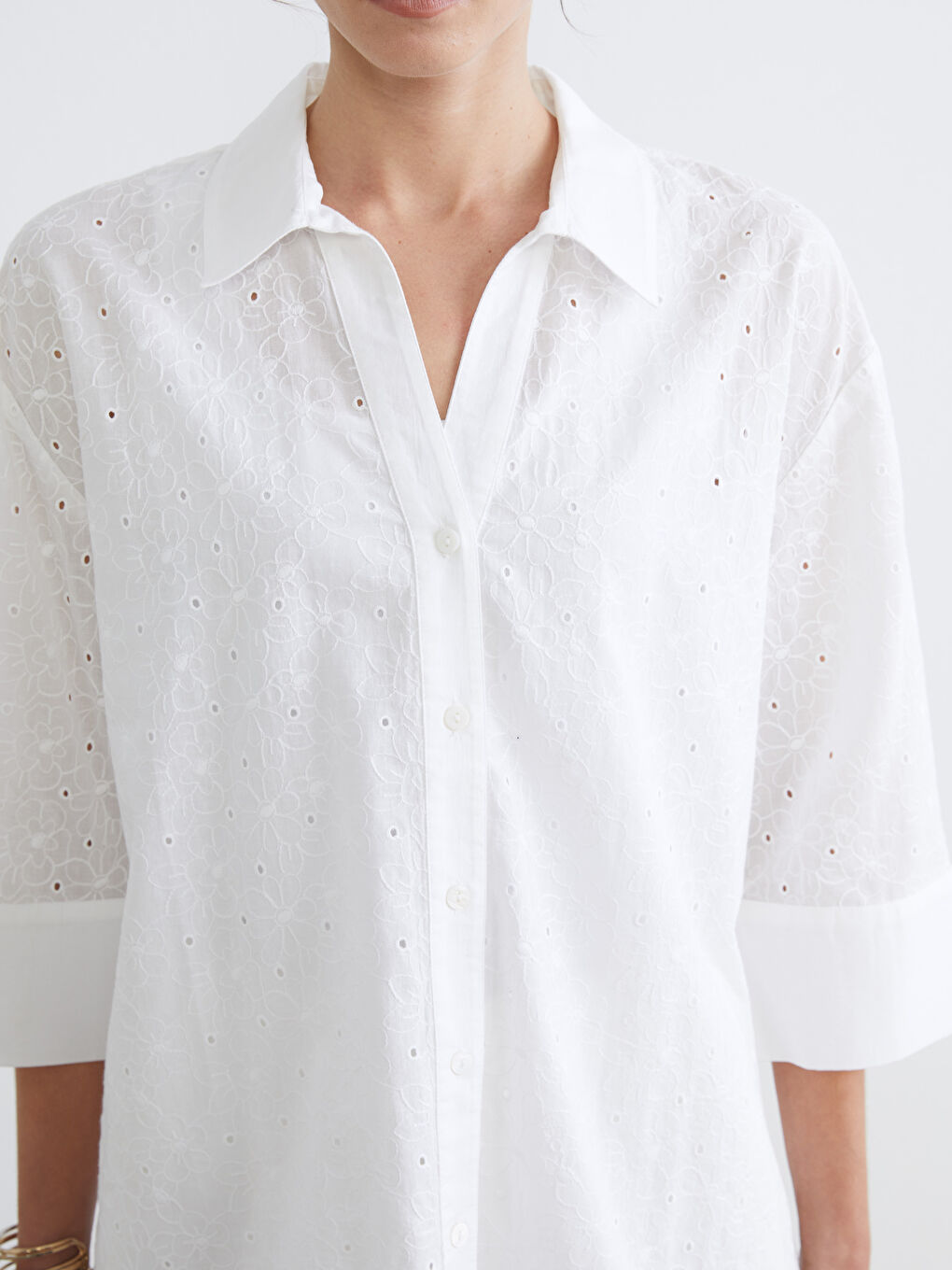 Вишита жіноча сорочка-2