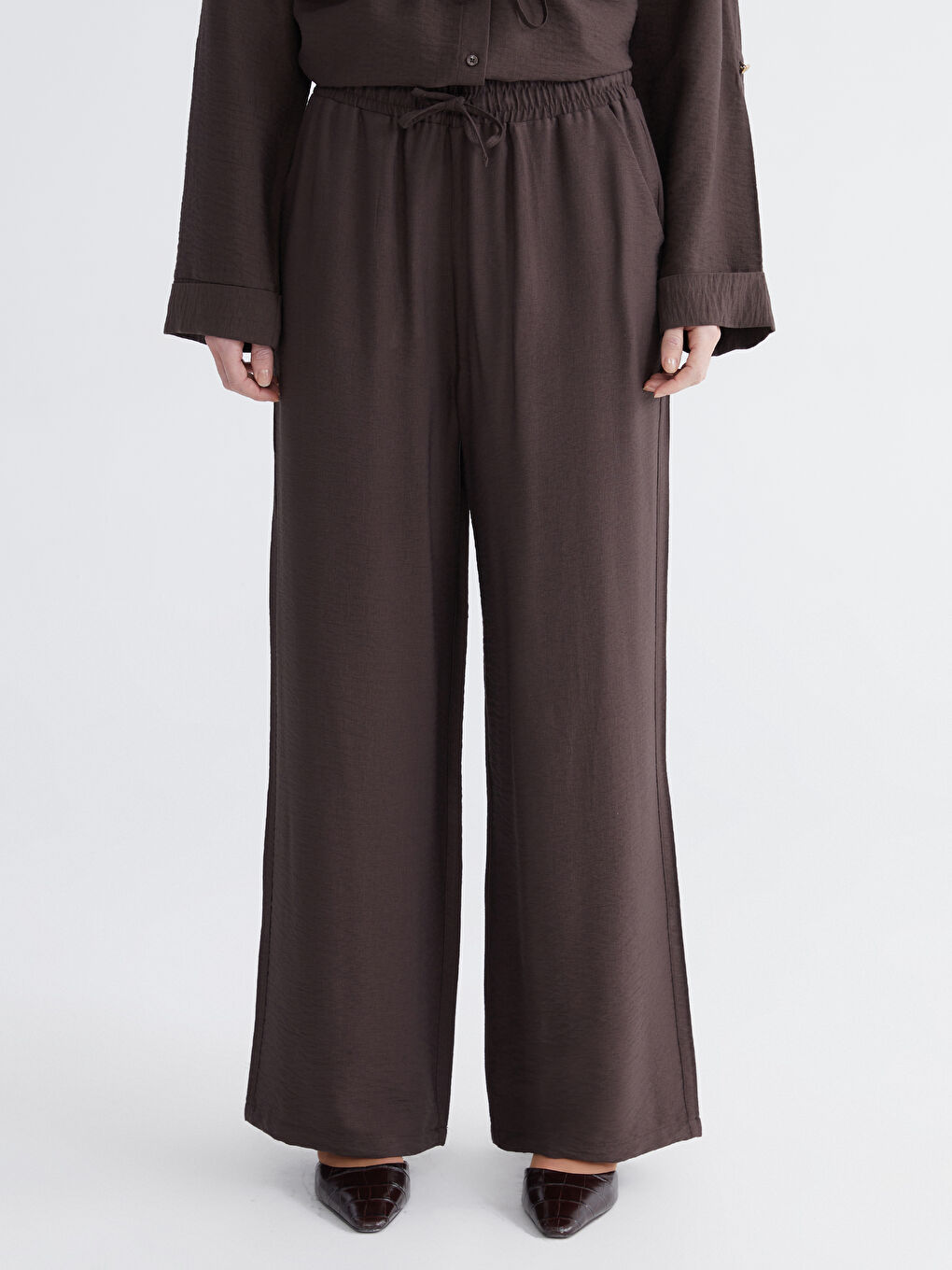 ქალის ფართო შარვალი ელასტიური წელით-1