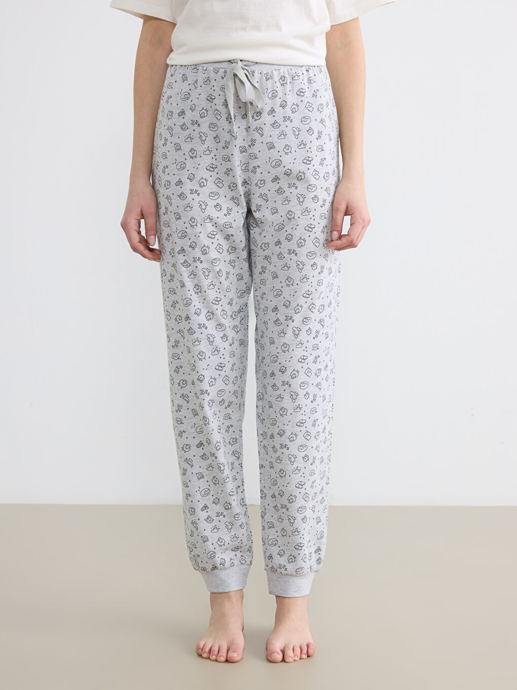 Пижамные брюки-джоггеры с принтом для женское с эластичным поясом.-1
