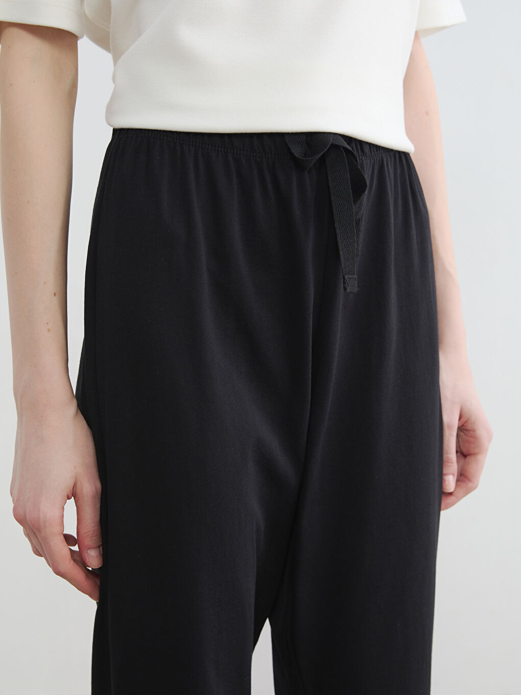 Siyah Beli Lastikli Kadın Pijama Alt-4