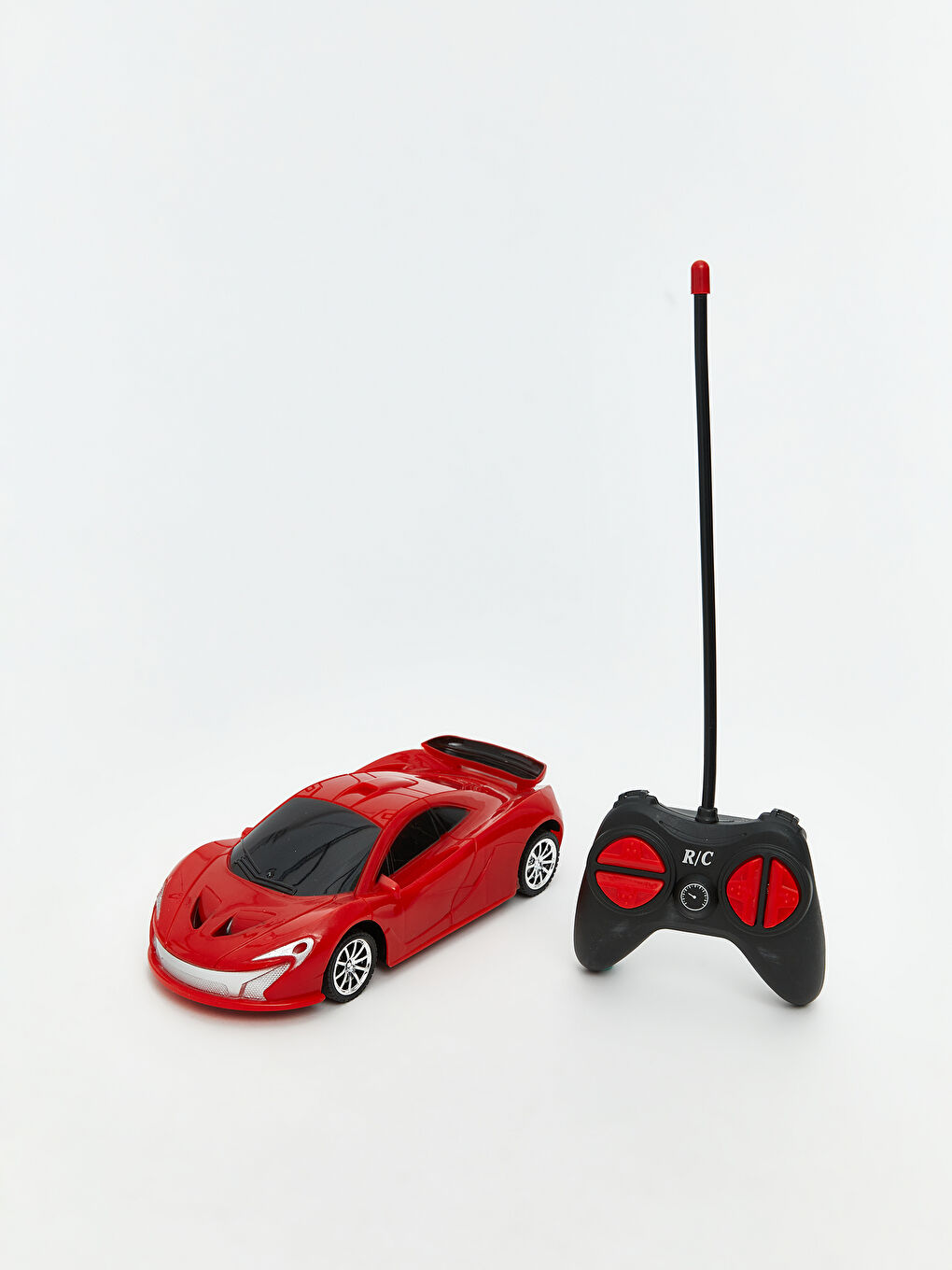 ئۆتۆمبێلی یاری کۆنترۆڵی دوور-1