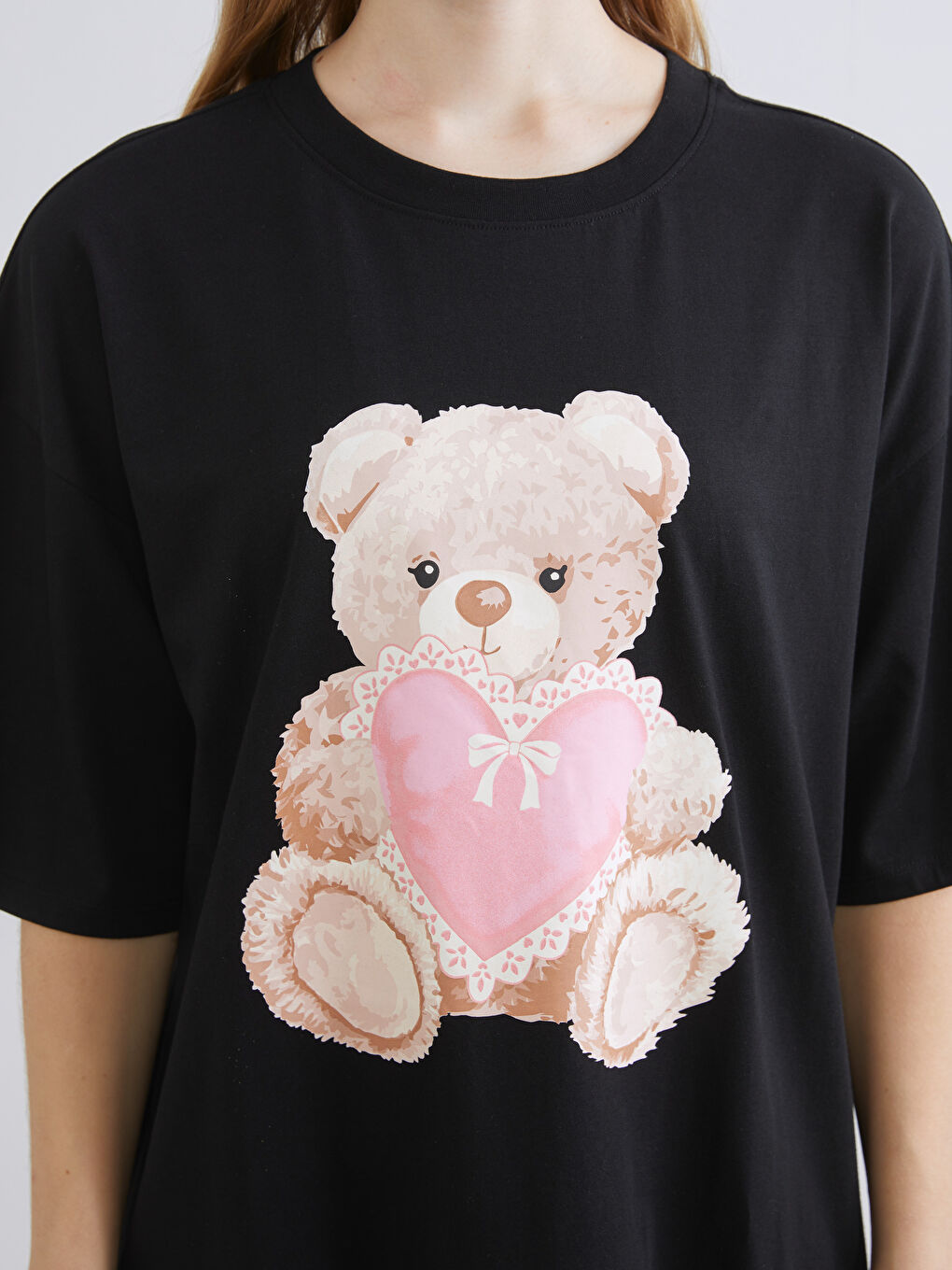 Siyah Bisiklet Yaka Ayı Teddy Baskılı Kadın Gecelik-2