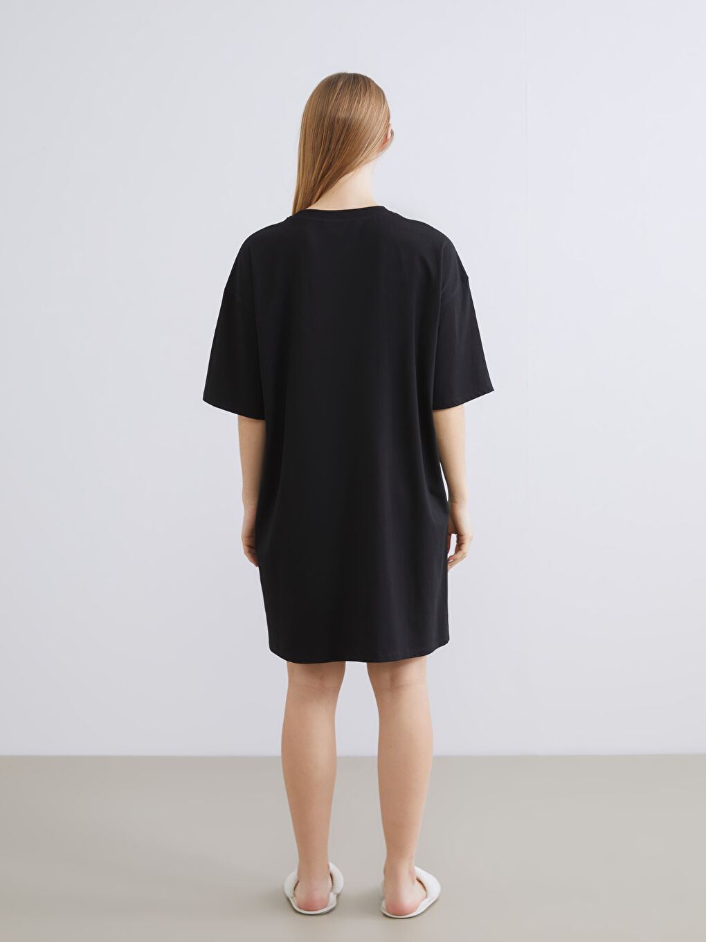 Siyah Bisiklet Yaka Ayı Teddy Baskılı Kadın Gecelik-3