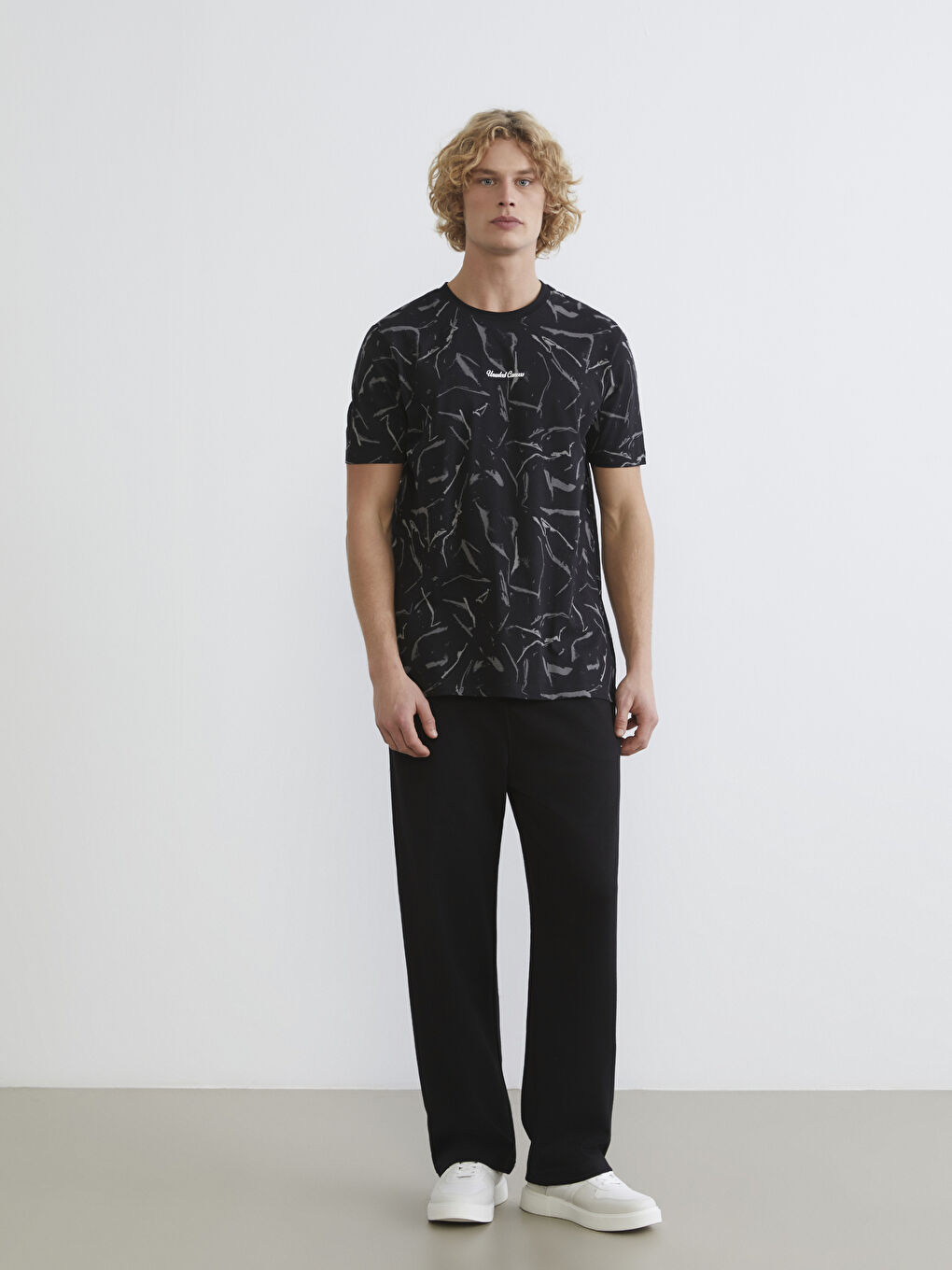 Siyah Rahat Kalıp Erkek Kalın Eşofman Altı