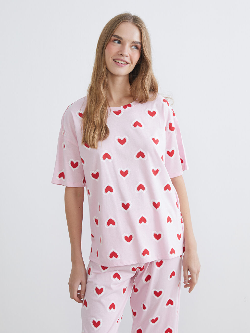 سێتی بیجامەی کاپری په‌مه‌یی ژن-1