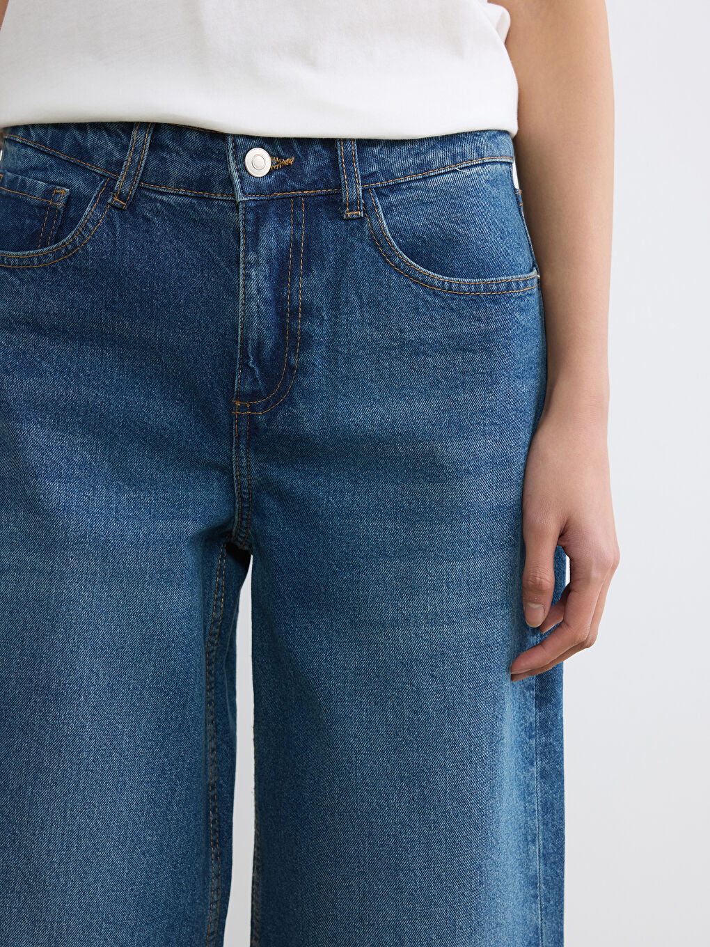 جينز نسائي واسع بخصر عالي-2