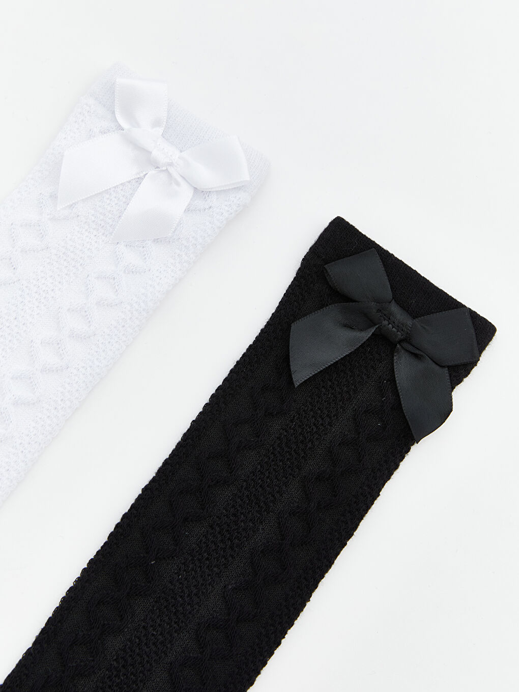 Beyaz Fiyonk Detaylı Kız Çocuk Diz Altı Çorap 2'li-1