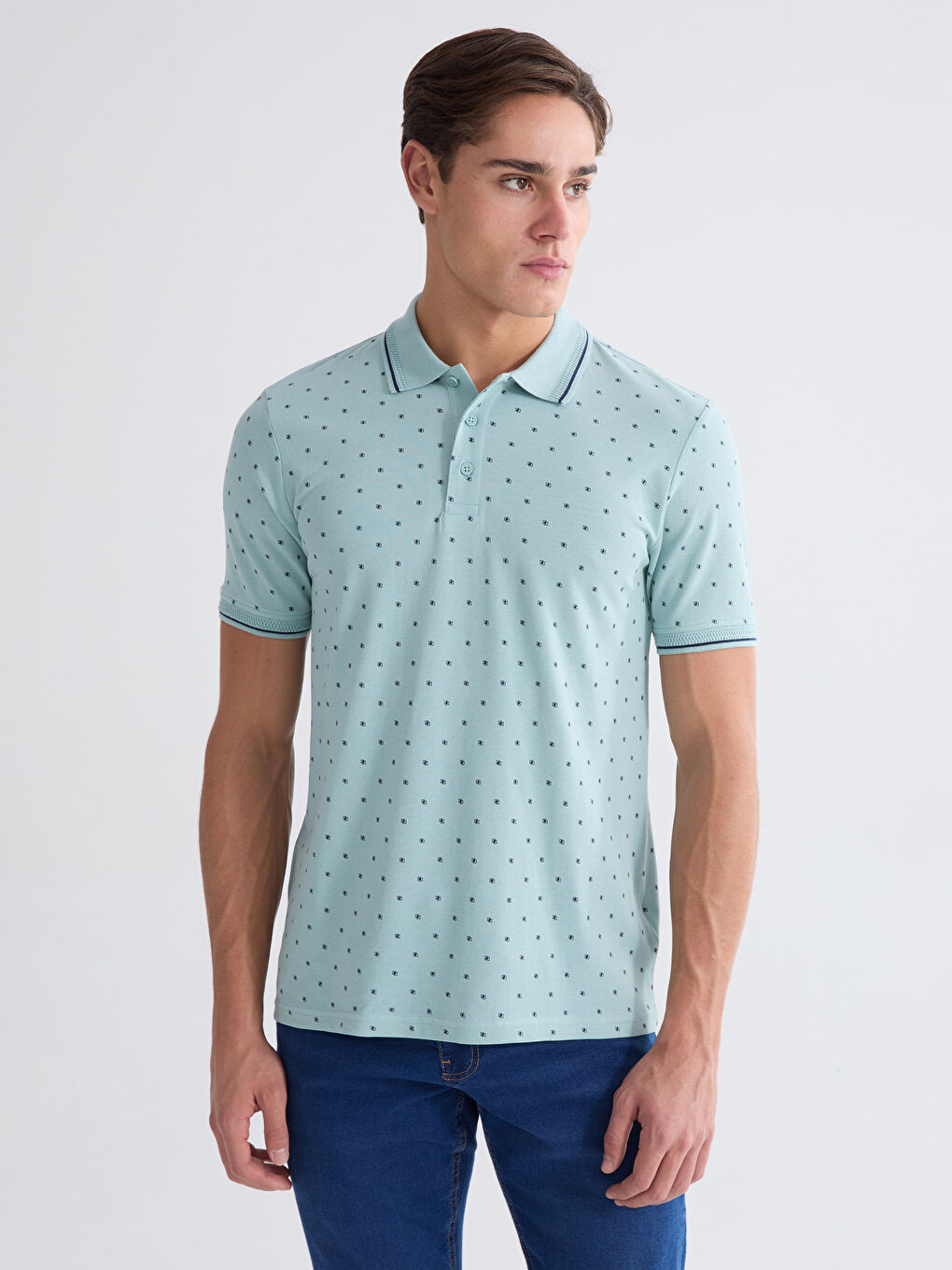 Standard Fit Gemustertes T-Shirt mit Rollkragen für Herren