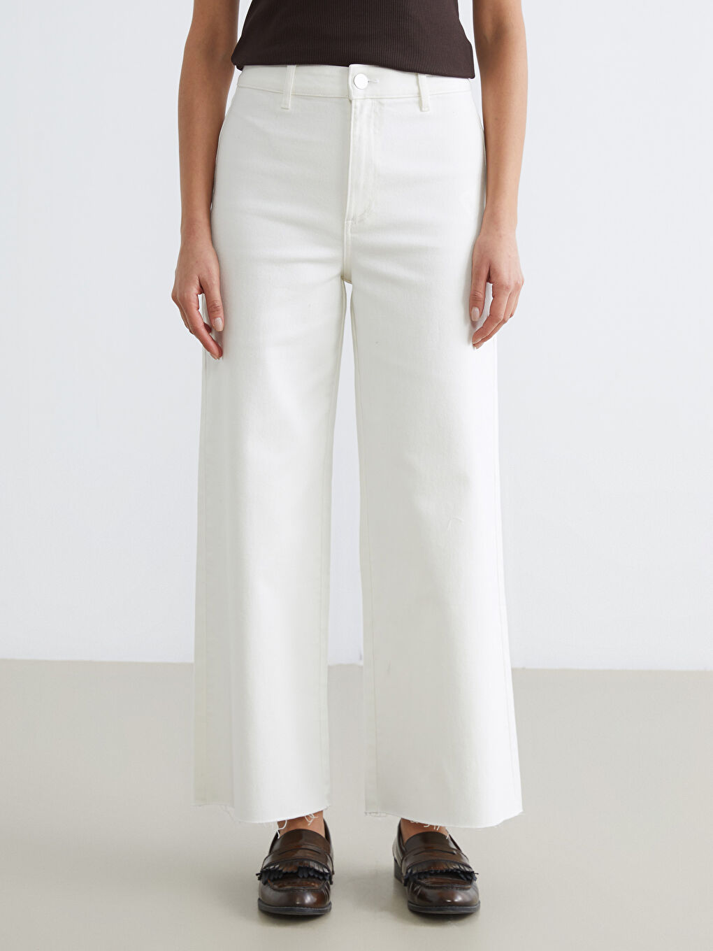 Женские джинсы широкого кроя-1