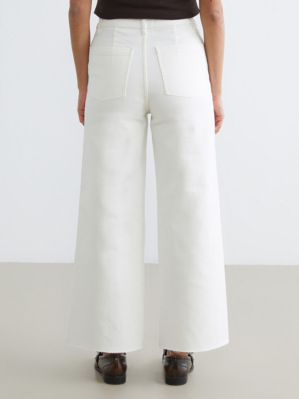 Женские джинсы широкого кроя-3