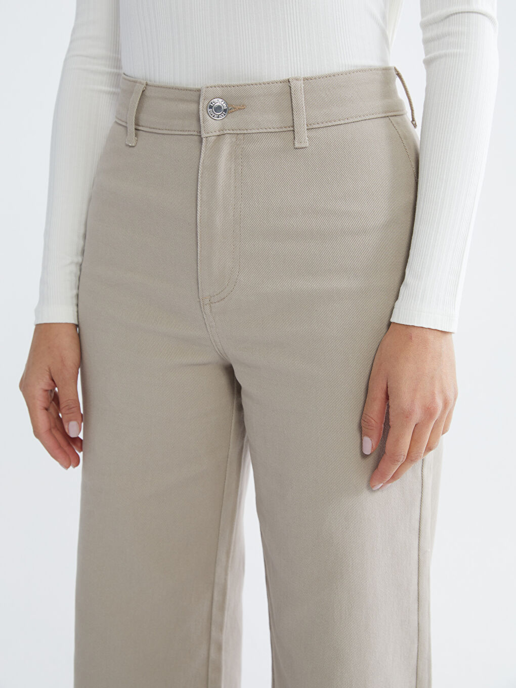 Women's Wide Leg Jeans-2