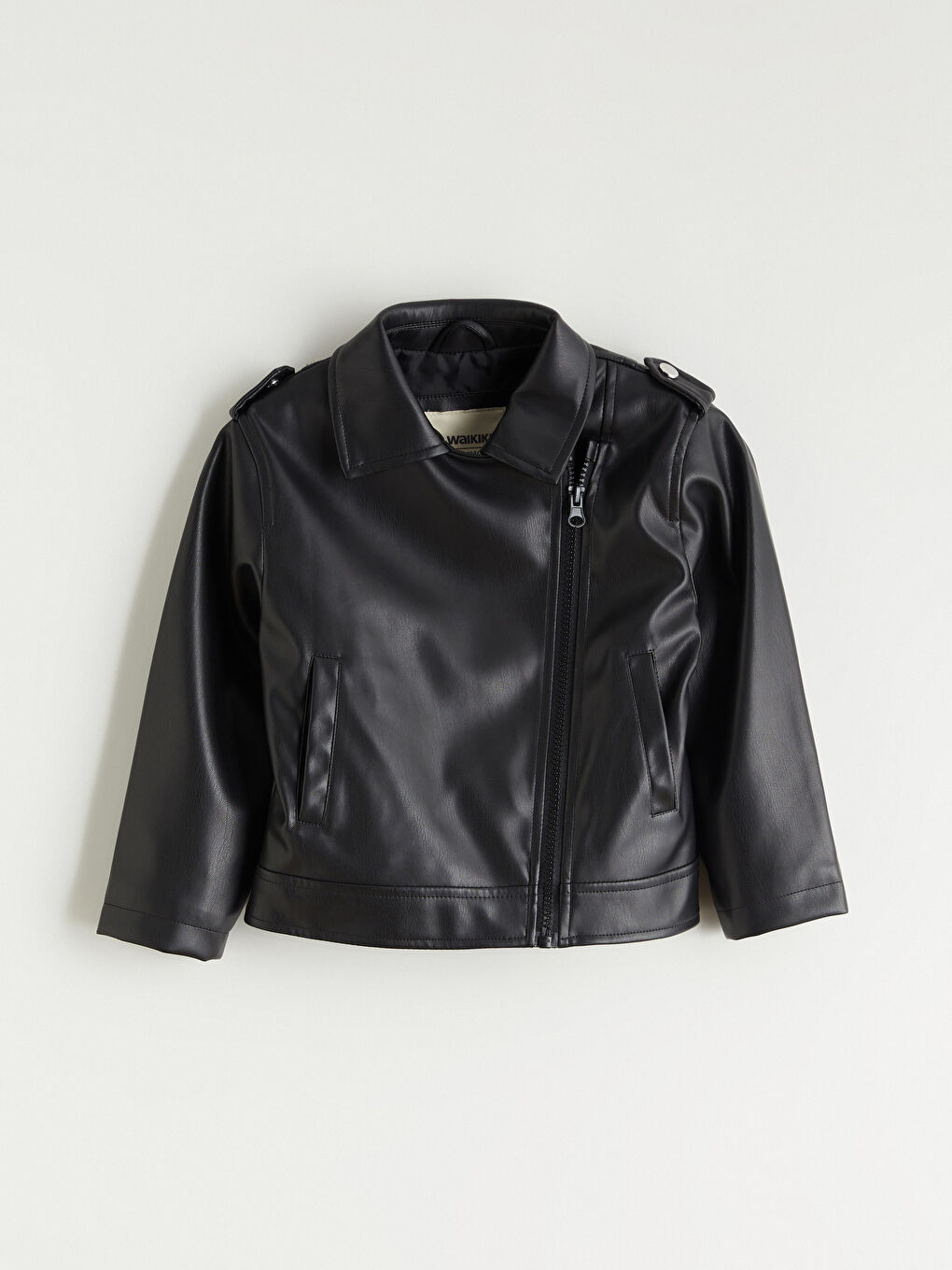 Siyah Deri Görünümlü Kız Çocuk Mont